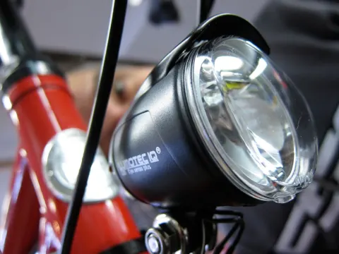 salerno-dame-xt-lumotec-iq-cyo Busch Müller Lumotec IQ CYO