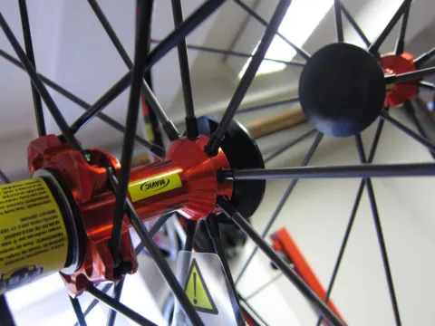 mavic r-sys red