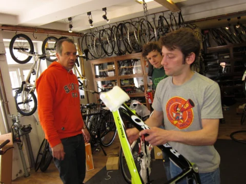 Basso Astra 2010 im Laden