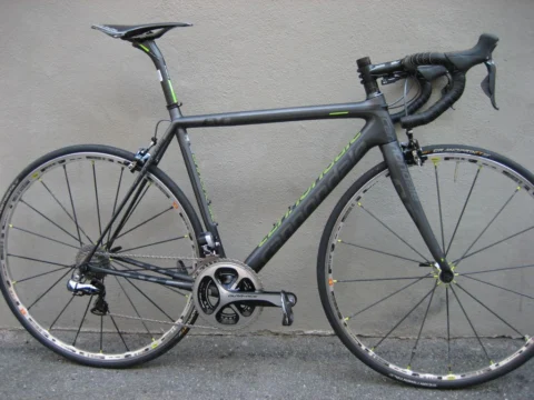 Dasselbe Rennrad von der rechten Seite