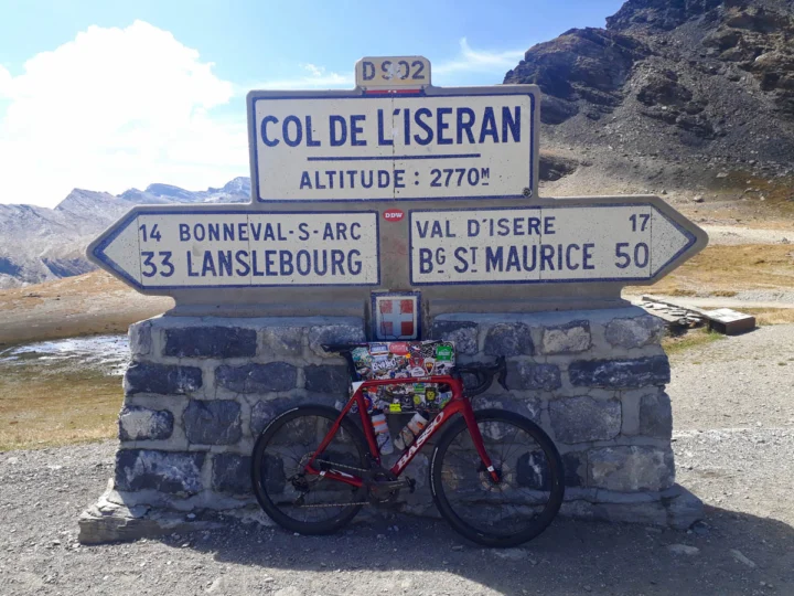 auf dem Col de l’Iseran mit Professor F. und seinem Basso Diamante von at Fahrräder in Lübeck