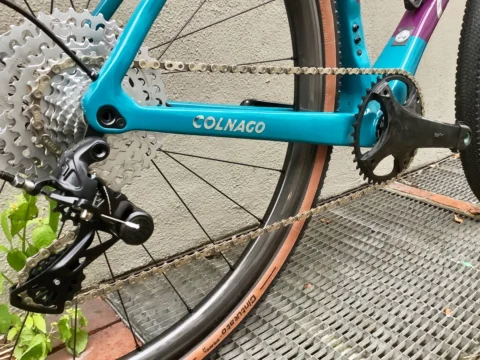 Colnago G3-X in der Lackierung „Purple Rain“ von Nathan Haas: Gravelbike