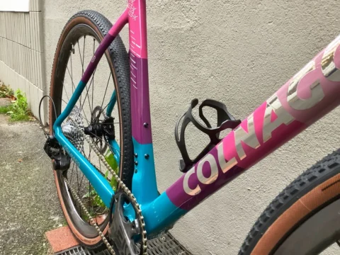 Colnago G3-X in der Lackierung „Purple Rain“ von Nathan Haas: Gravelbike