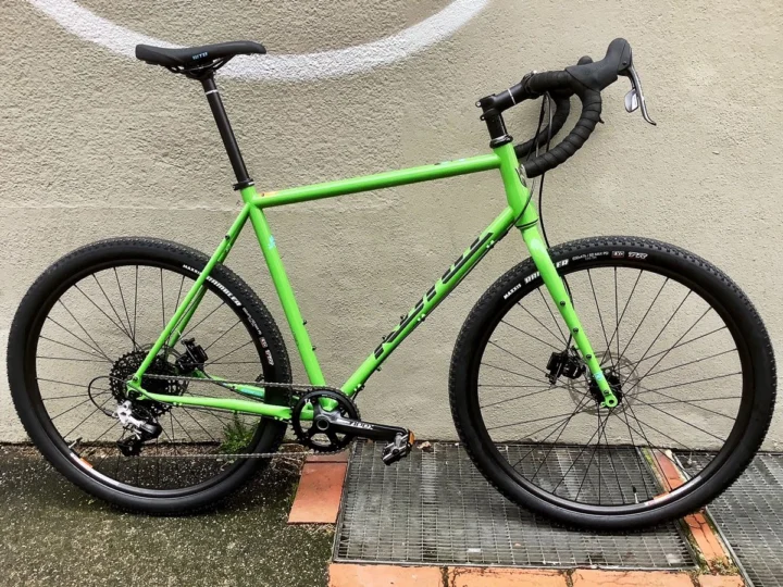 Kona Rove DL von 2023: Gravelbike