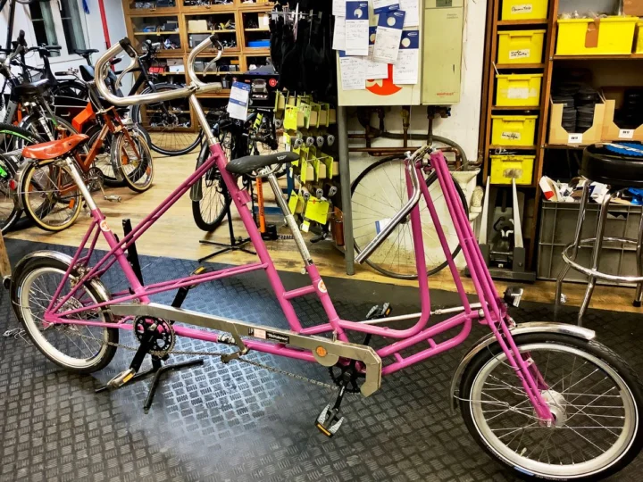 Tandem für Kind plus Erwachsene:n von Pedersen - ein Traum in Rosa und neu renoviert von at Fahrräder in Lübeck