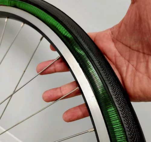 Die METL-Reifen sollen uns mit ohne Luft, aber voller Weltraumtechnik durchs gummilose Fahrradleben begleiten, hörte at Fahrräder aus Lübeck (Bild: The Smart Tire Company)