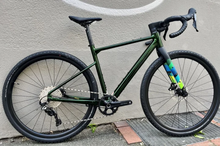 Bergamont Grandurance 8: Gravelbike der Performance-Serie, auch als All-Road-Rad zu fahren