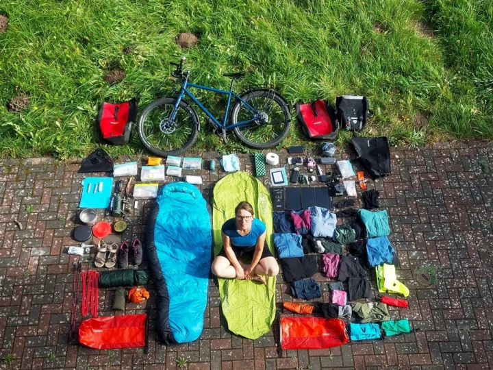 Mit dem Böttcher Evolution Rohloff Reiserad auf nach Patagonien in Chile - und so viel Gepäck passt rauf! Weiß at Fahrräder in Lübeck, der Fahrradladen in deiner Stadt