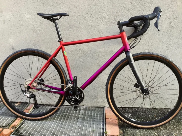 Böttcher Evolution Gravel in der Sonderfarbe Gradient Sunrise, Rahmen aus Reynolds 853