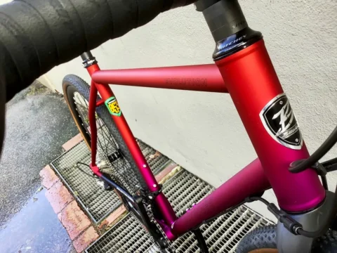 Böttcher Evolution Gravel in der Sonderfarbe Gradient Sunrise, Rahmen aus Reynolds 853