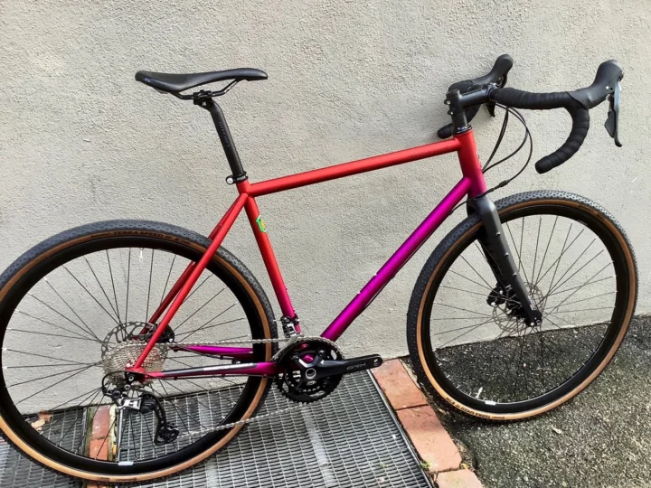 Böttcher Evolution Gravel in der Sonderfarbe Gradient Sunrise, Rahmen aus Reynolds 853