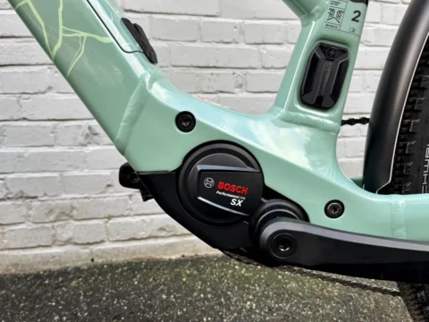 Bergamont Helix 20 Slope: Pedelec mit Aluminiumrahmen und Bosch-Motor