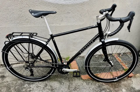 Wanderer R611: Reiserad im klassischen Zuschnitt, German Design Award 2025