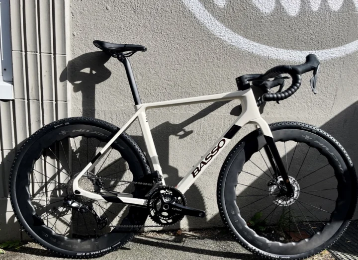 Basso Palta: Gravelbike aus Carbon mit Shimano GRX und Fulcrum-Laufrädern