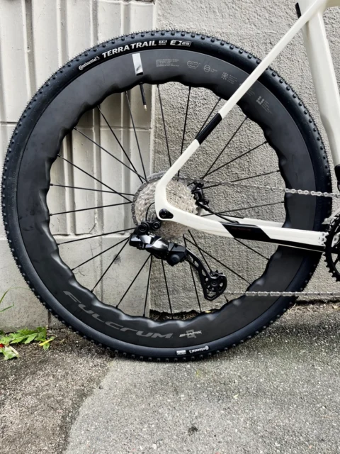 Basso Palta: Gravelbike aus Carbon mit Shimano GRX und Fulcrum-Laufrädern