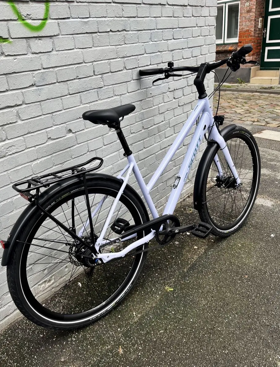 Scott Vitess 15 als 2027er-Modell: aktuelles Urban-Fahrrad mit Nabenschaltung und Gates-Riemenantrieb