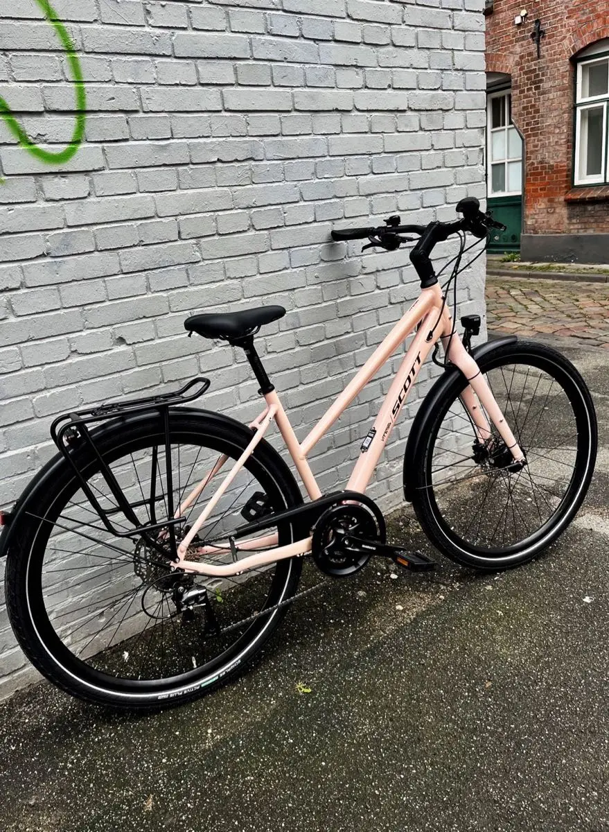 Scott Vitess 25 als 2027er-Modell: aktuelles Urban-Fahrrad mit 16-Gang-Kettenschaltung